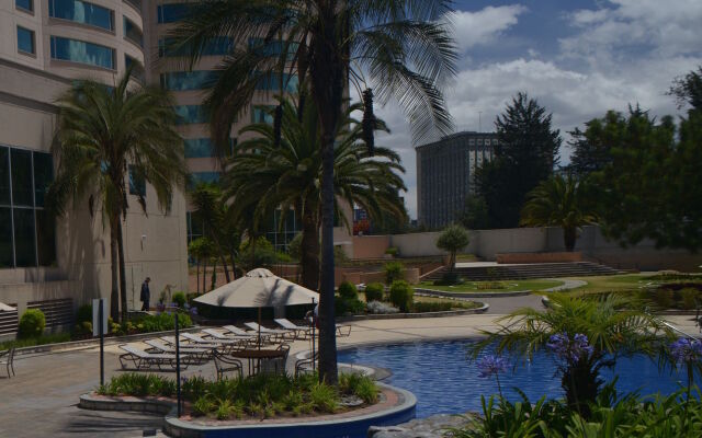 Torres de Suites by InAmazonas