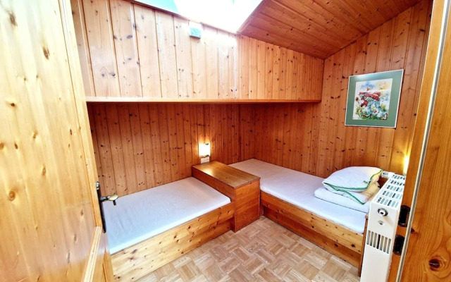 Apartment Near the Gondelbahn With Shared Pool