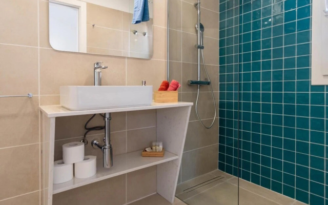 LV Premier LA2 Pool AC Garden sea View