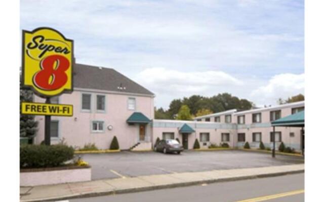 Super 8 by Wyndham Watertown/Cambridge/Boston Area