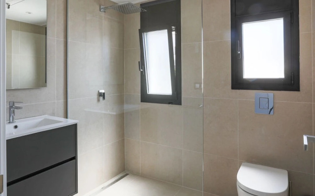 Elegant Villa in Roses With Private Swimming Pool