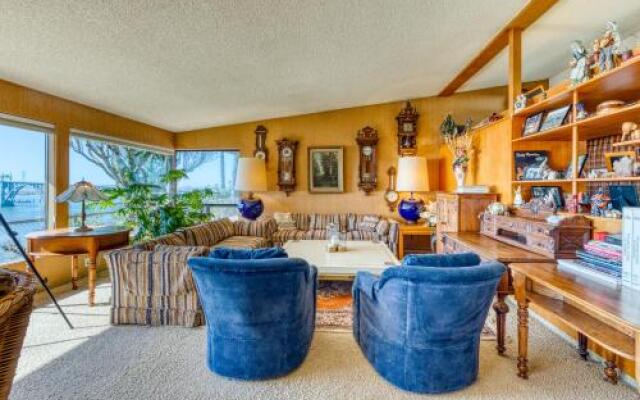 The Bridge and Balcony