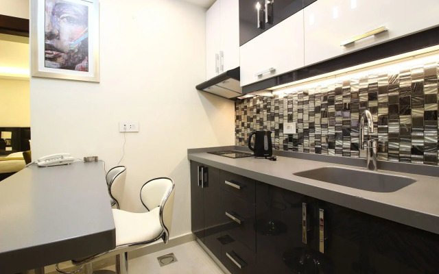 Palm Ville Suites