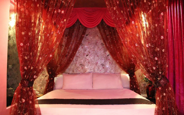 Love Inn Boutique Hotel