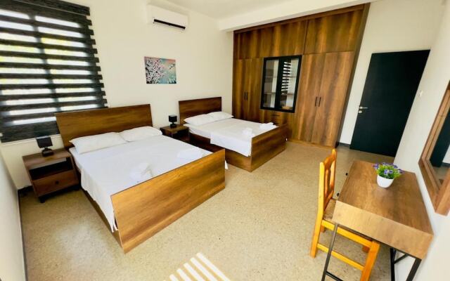 Cozy Sea View Retreat 1 min to Beach in Kyrenia