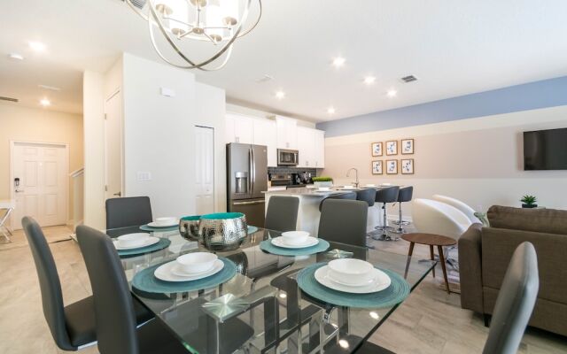 1565 Plunker Drive