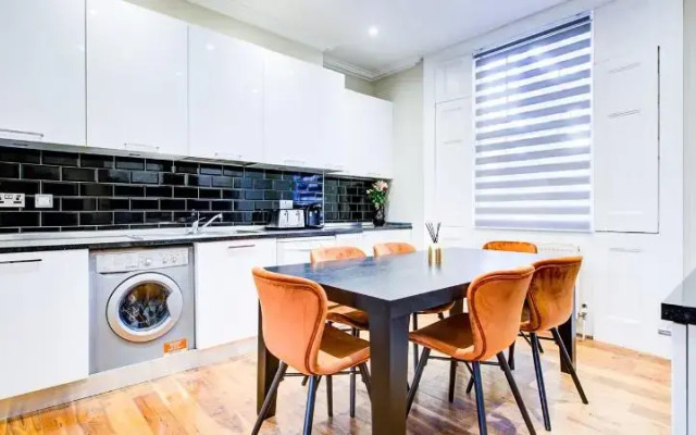 Hybrid Resi - Battersea