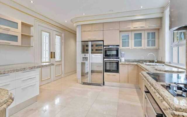 The White House in Sandton