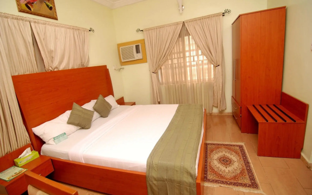 Onyx Hotel and Apartments