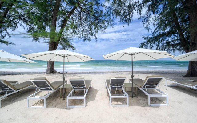 Amora Beach Resort Phuket