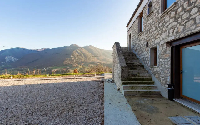 Tenuta rurale immersa nel verde