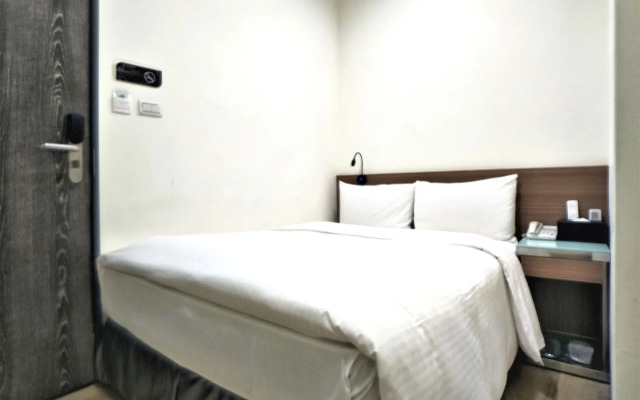Shihlin Service Apartment