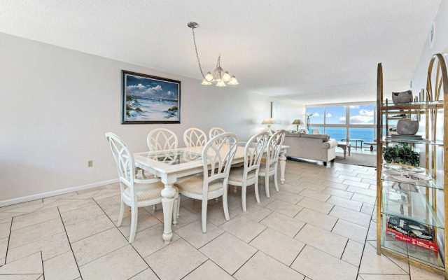 Edgewater West Condos