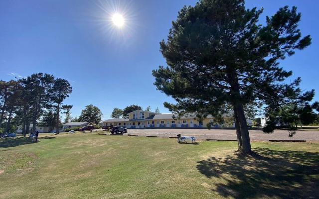 Pines Motel