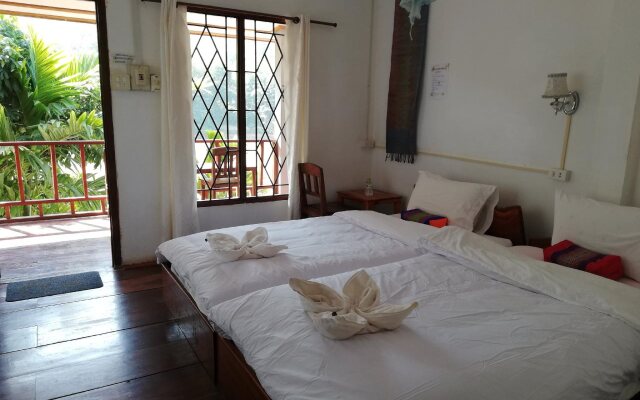 Nam Ou River Lodge