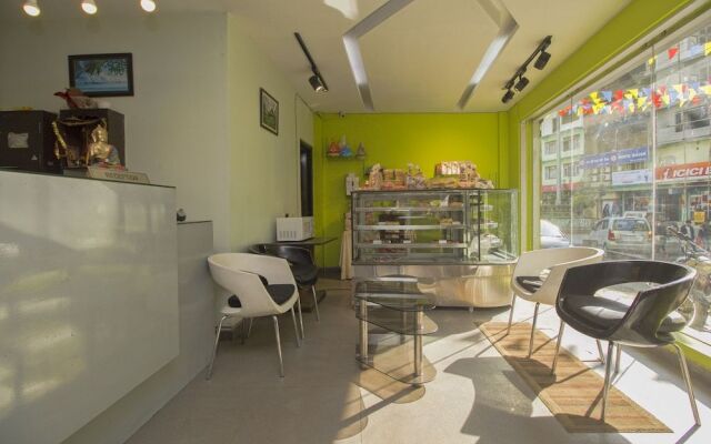 OYO 28171 Kava Suites