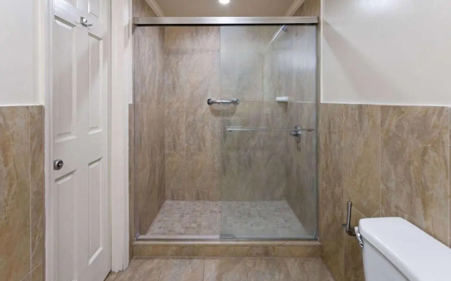 Travelodge Manhasset