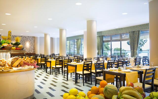 Aminess Vival Grand Azur Hotel