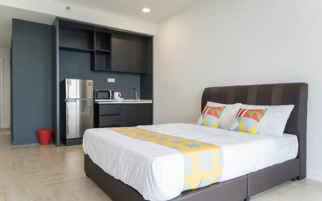 OYO Home 44050 Essential Studio Empire Marriot