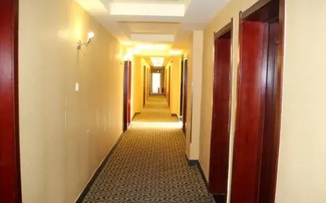 9 Days Business Hotel