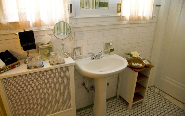 Paradise Bed and Breakfast