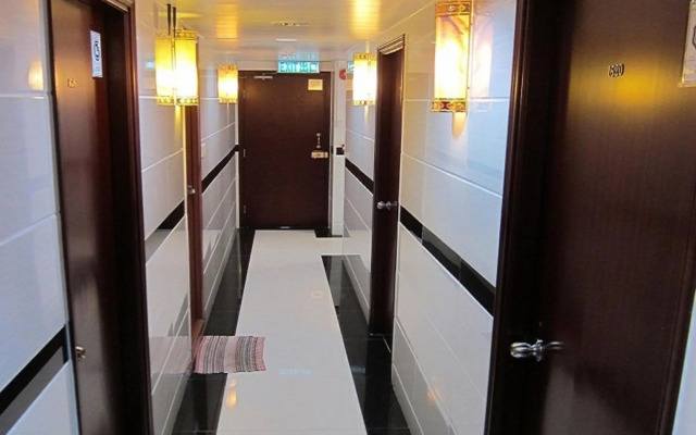 Premium Lounge