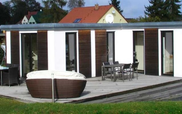 Bungalow With one Bedroom in Ueckermünde, With Enclosed Garden - 800 m