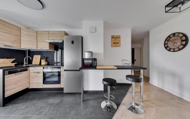 Chic apart with parking and balcony