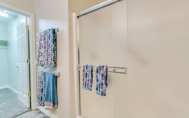PeachTree - 2 Br home by RedAwning