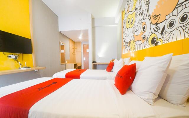 RedDoorz Apartment near Bundaran Satelit Surabaya
