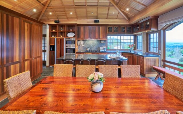 Cabot Lodge