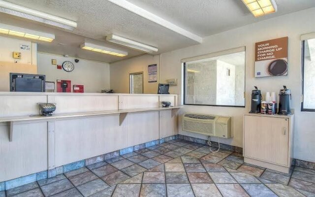 Motel 6 Anaheim Stadium - Orange