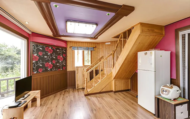 Anmyeondo Eden Dongsan Pension