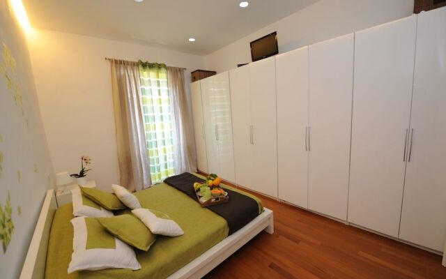 Sorrento Center Suite