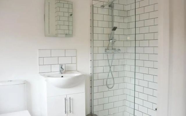 Corner House Apartment