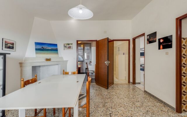 Spacious Holiday Home in Tresnuraghes near Sea