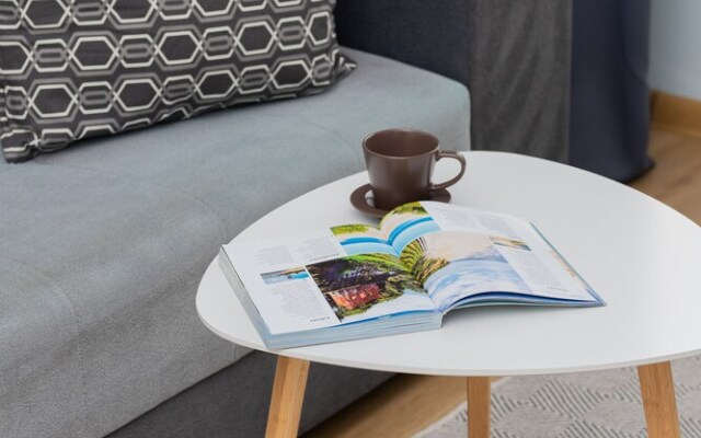 Świętojańska Studio Gdynia by Renters