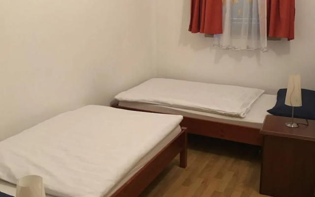 Simplistic Apartment in Poreč With Swimming Pool - Apartment in Porec - Photo 3