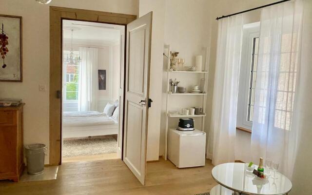 Beautiful studio in a villa from 18th century