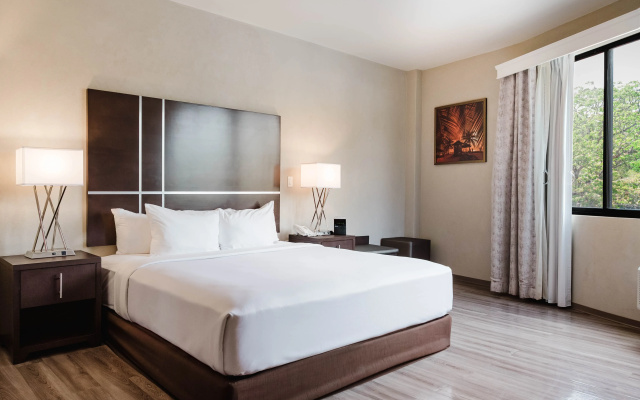 Comfort Inn & Suites Tobago