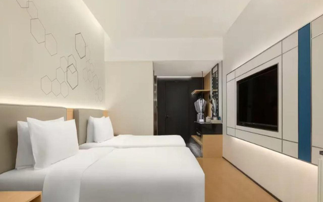 Microtel by Wyndham Haikou Meilan International Airport