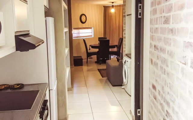 Elegant Apartment at Grove Mall