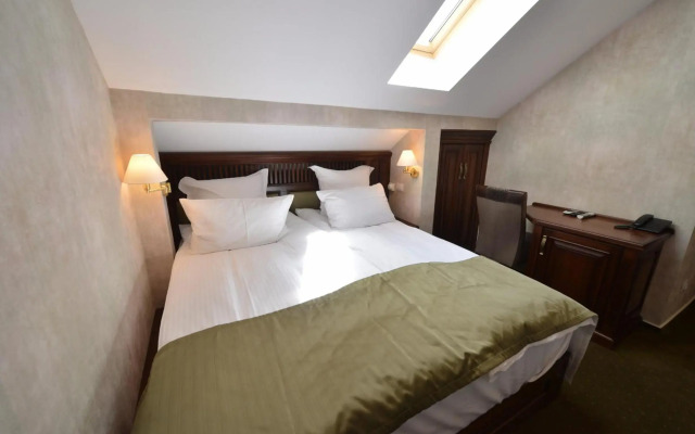 Noblesse Boutique Hotel