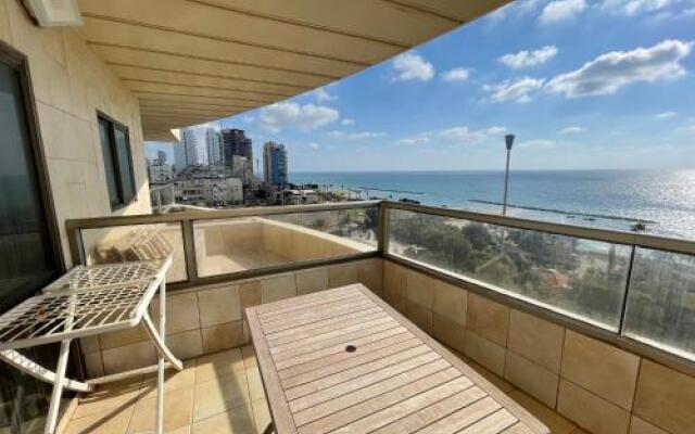 Netanya Dreams Luxury Apt.W02