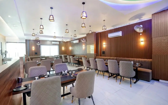 Fabhotel The Vrindavan Inn