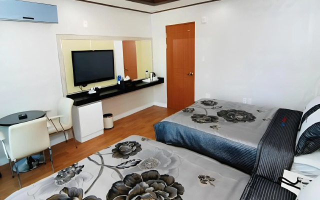 Gyeongpo Emerald Beach Hotel