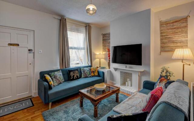 *NEW* Chester Canal Side 2 bed character home
