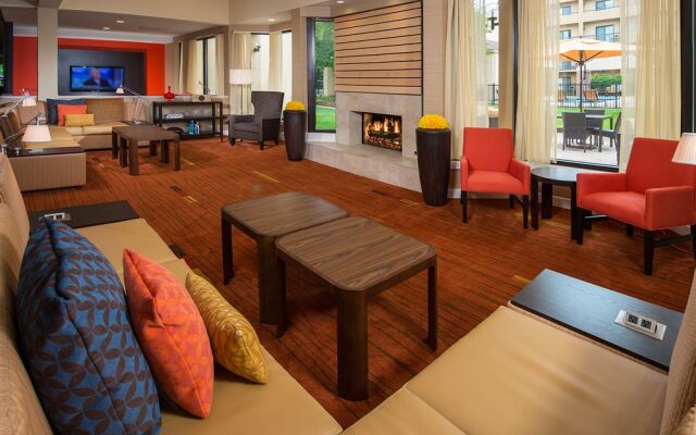 Courtyard Williamsburg Busch Gardens Area