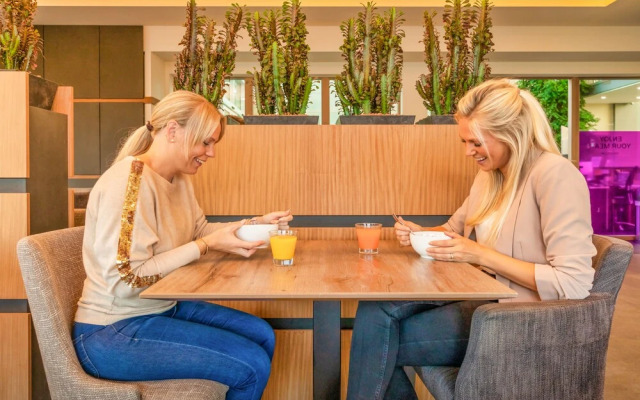 Mezzo Hotel & Business
