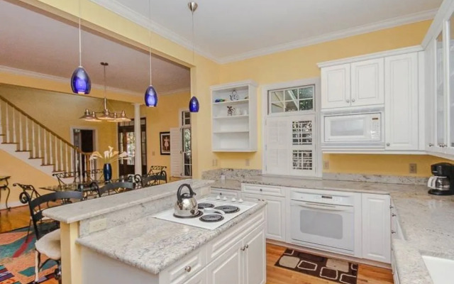 Goldenrod Court 51 by RedAwning